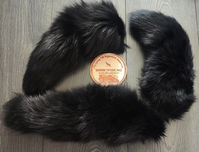 TM supreme rev ble farget av svart i hårlengde 4-6cm!